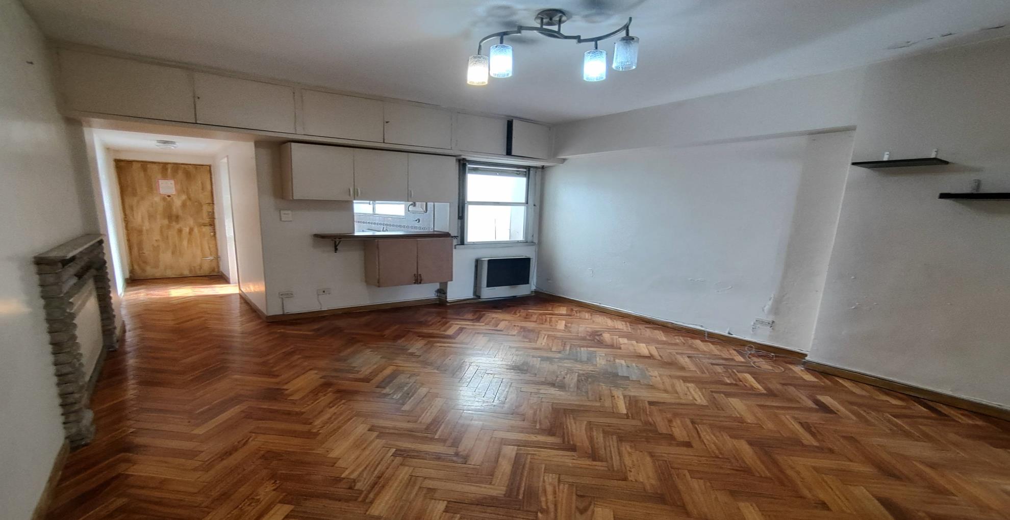 Departamento de 2 ambientes en  Alquiler en Balvanera. PERON JUAN DOMINGO al 2100. Imagen 1