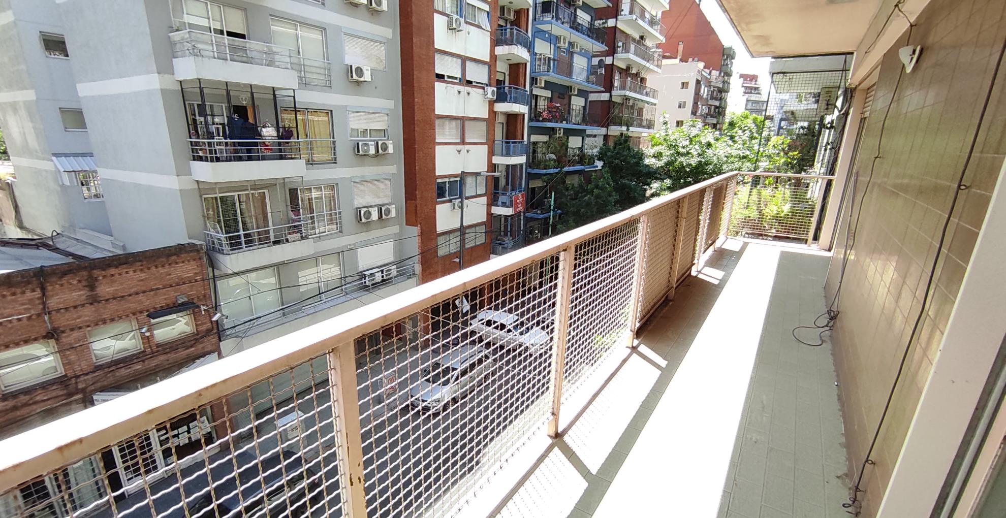 Departamento de 3 ambientes en  Venta en Almagro. LAMBARE al 1100. Imagen 1