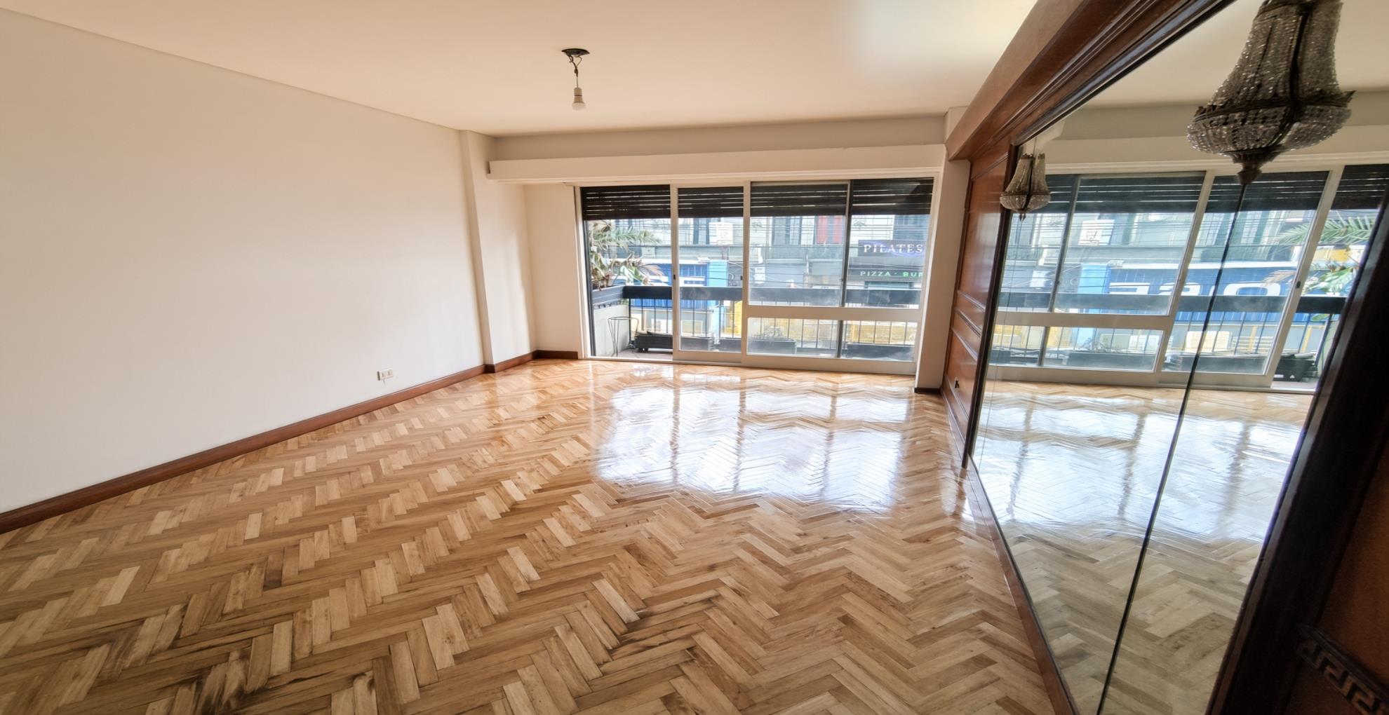 Departamento de 5 ambientes en Venta en Almagro