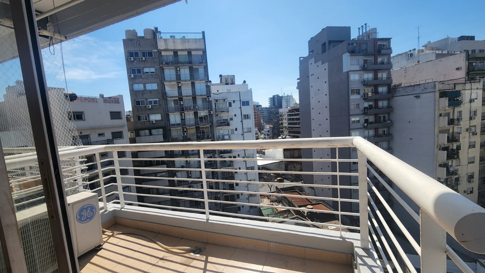 Departamento de 2 ambientes en  Alquiler en Almagro. ROCAMORA al 4400. Imagen 1