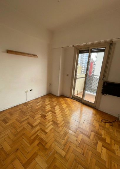 Departamento de 3 ambientes en  Alquiler en Villa Crespo. SERRANO al 500. Imagen 1