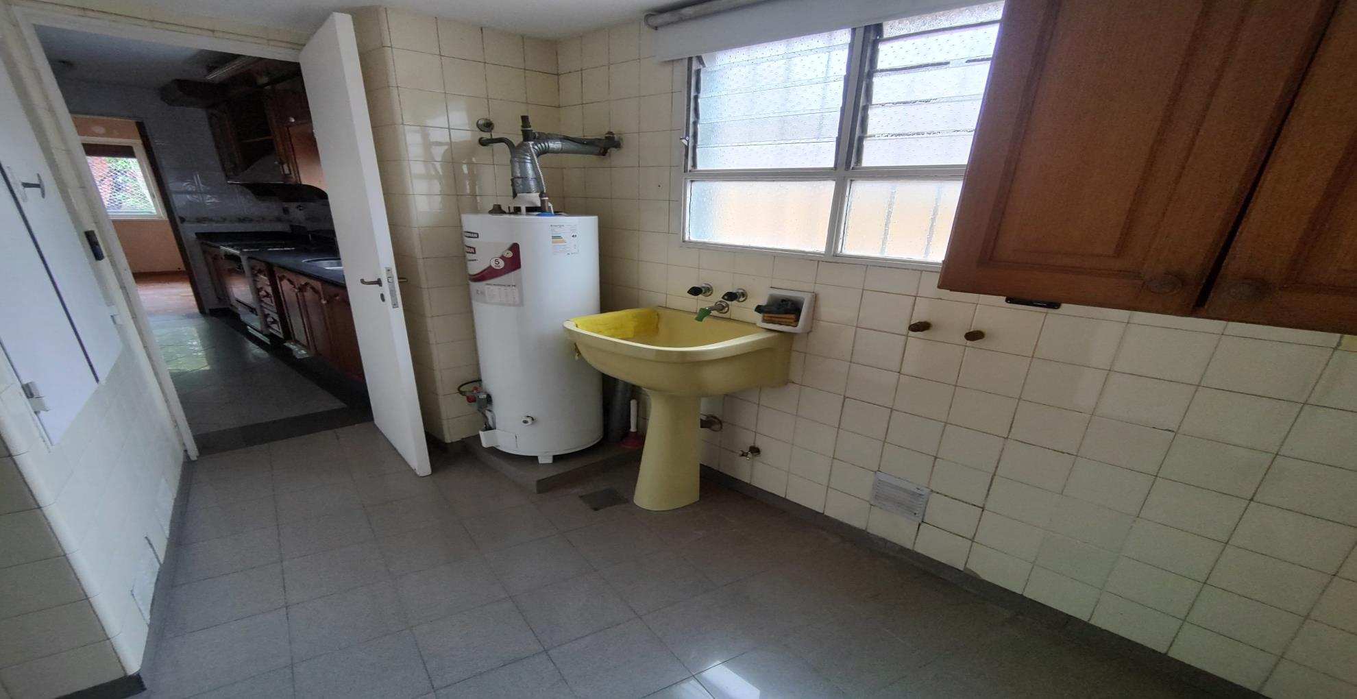 Departamento de 4 ambientes en Venta en Caballito