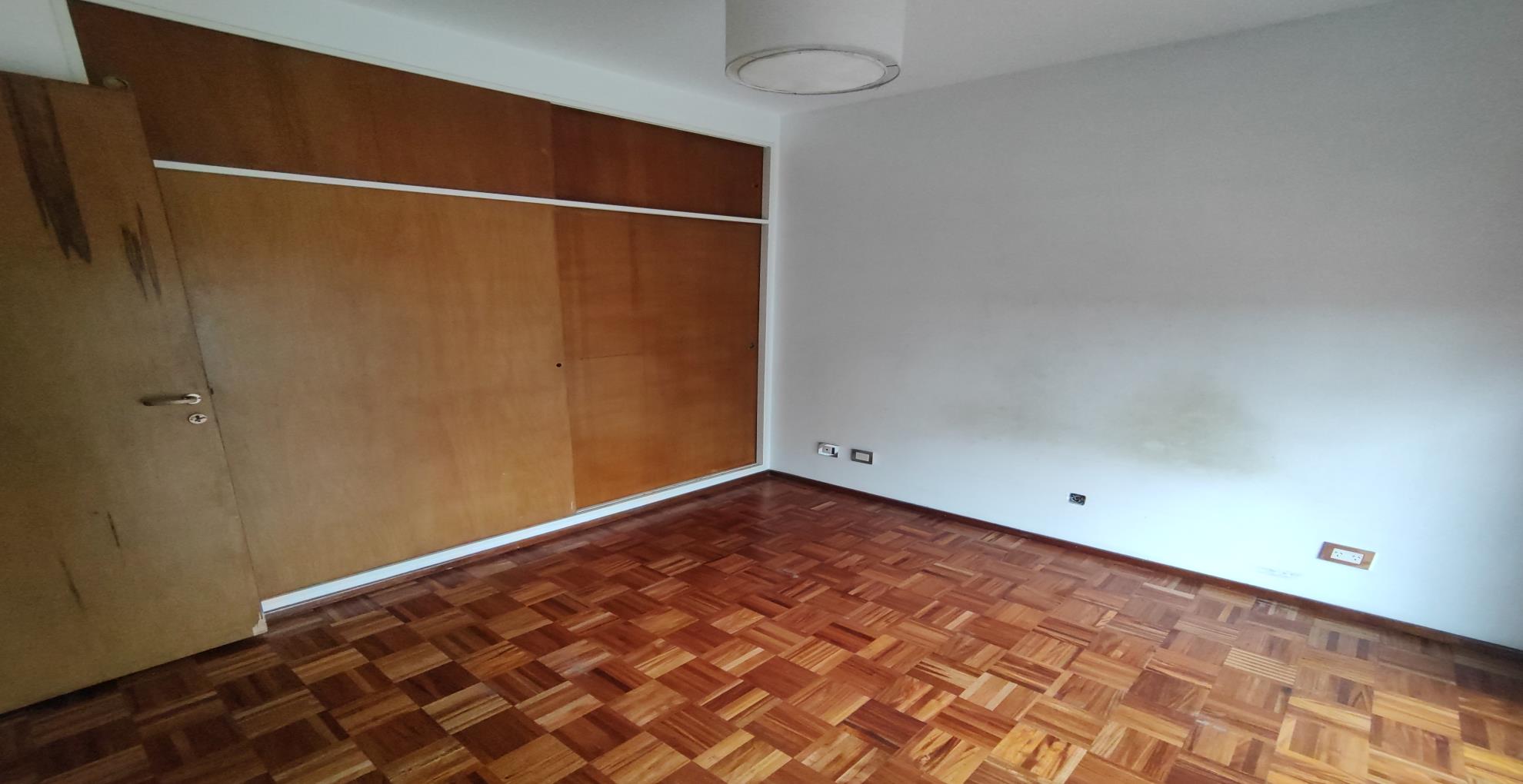 Departamento de 4 ambientes en Venta en Caballito