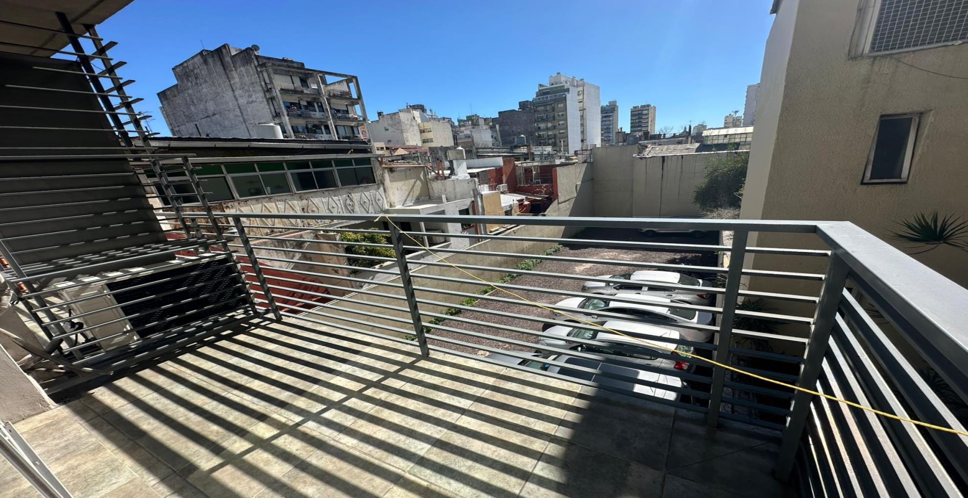DEPARTAMENTO. 1 ambiente.  VENTA. Balvanera. CARLOS CALVO al 2100
