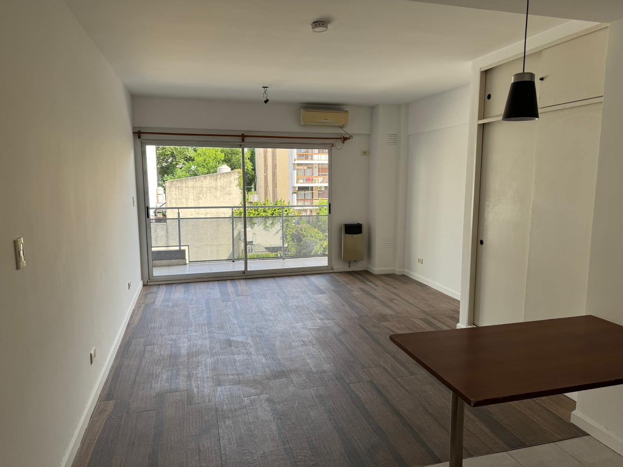 Departamento de 1 ambiente en  Alquiler en Villa Crespo. ARAOZ al 700. Imagen 1