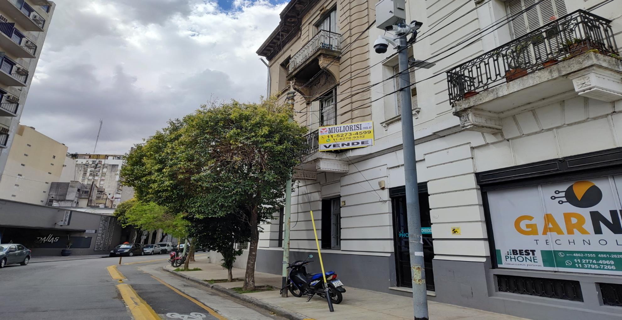 Departamento de 5 ambientes en  Venta en Almagro. PERON JUAN DOMINGO al 2900. Imagen 1