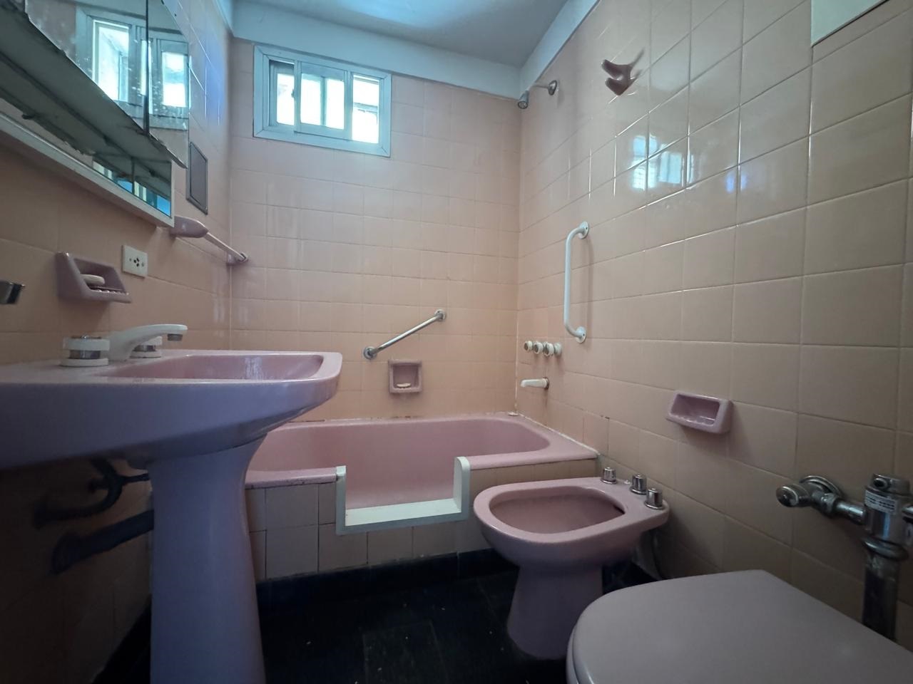 Departamento de 4 ambientes en Venta en Parque centenario