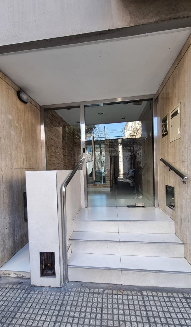 Departamento de 2 ambientes en  Alquiler en Almagro. VALENTIN GOMEZ al 3600. Imagen 1