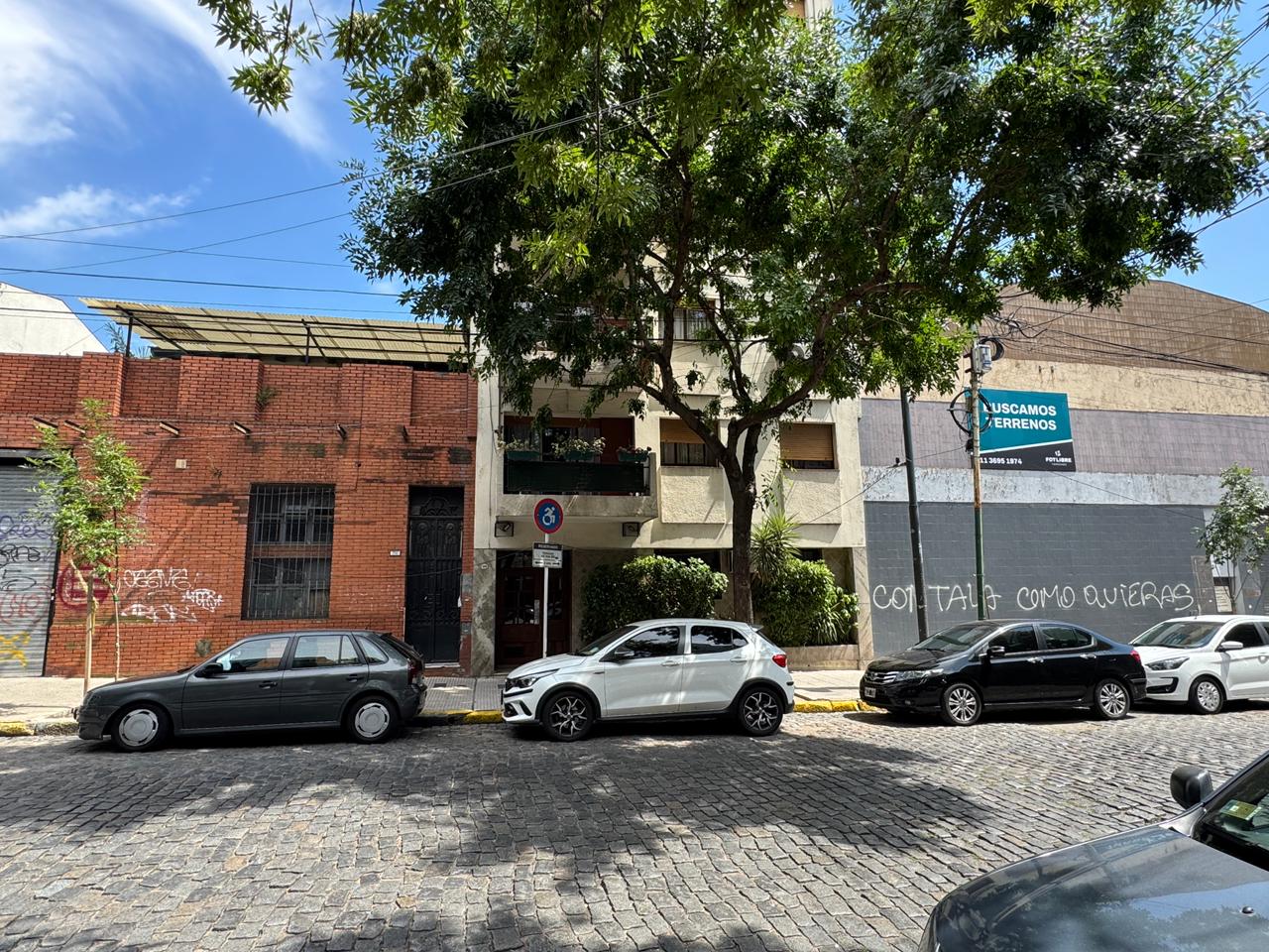 Departamento de 2 ambientes en  Alquiler en Almagro. PRINGLES al 1300. Imagen 1