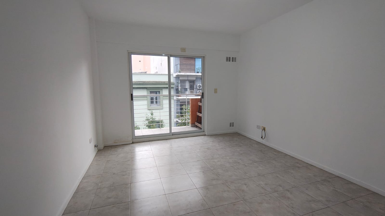 Departamento de 2 ambientes en  Alquiler en Villa Crespo. CAMARGO al 700. Imagen 1