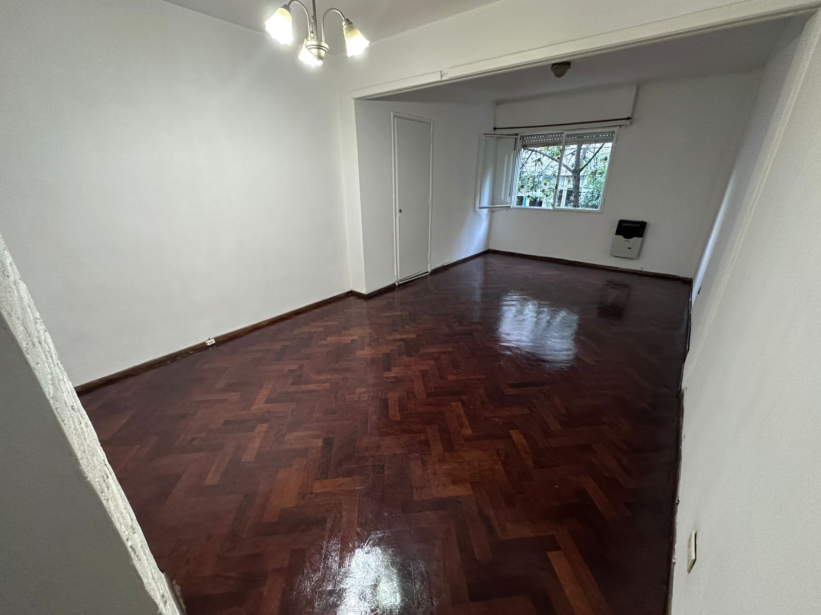 Departamento de 1 ambiente en  Alquiler en Barrio Norte. URIBURU al 700. Imagen 1