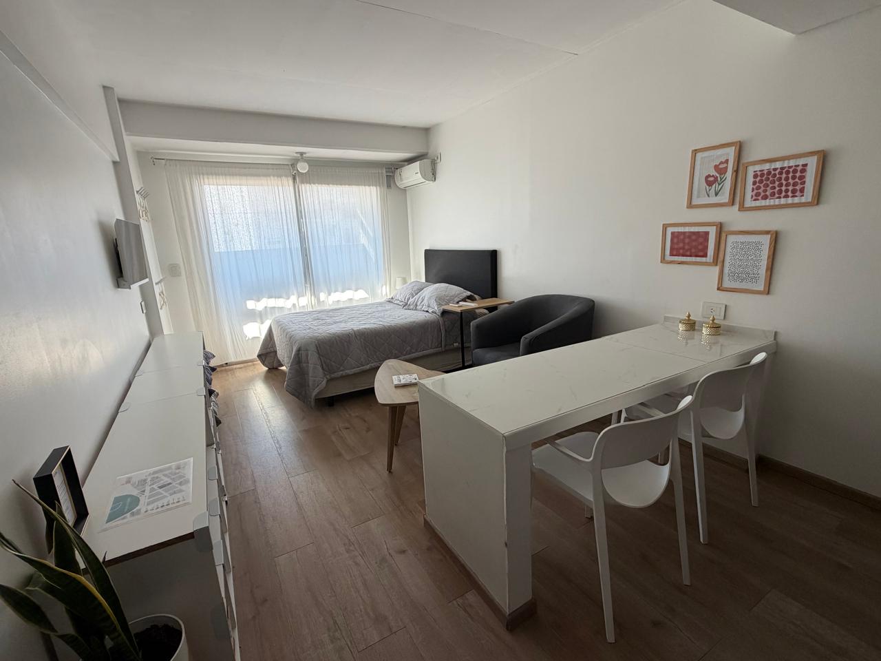 Departamento de 1 ambiente en Alquiler en Parque centenario