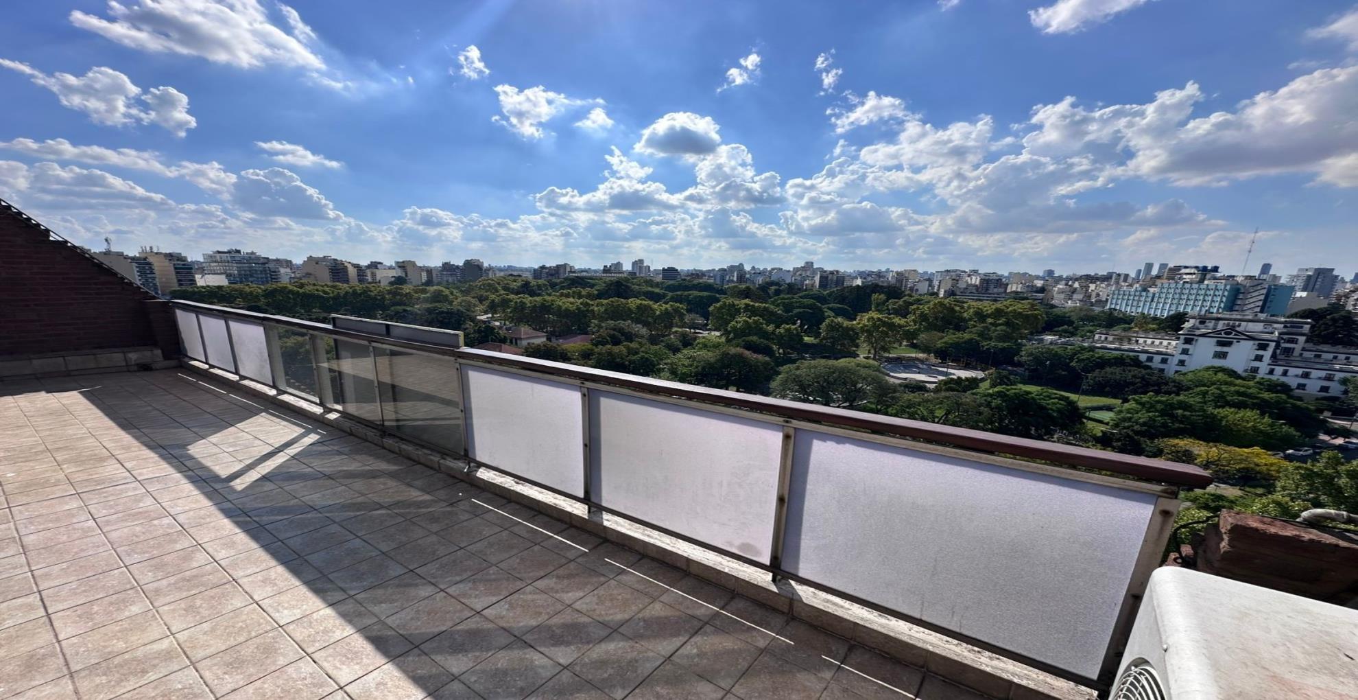 Departamento de 4 ambientes en Venta en Parque centenario