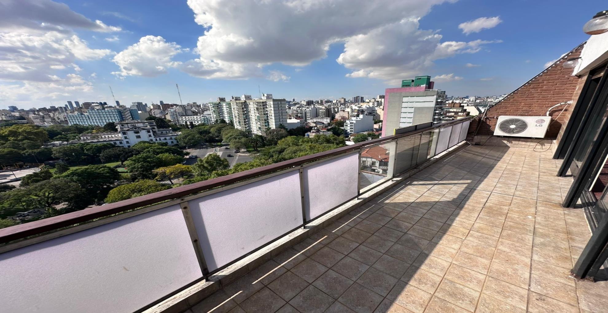 Departamento de 4 ambientes en Venta en Parque centenario