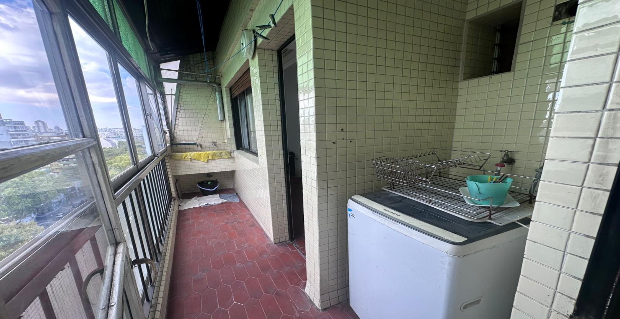 Departamento de 4 ambientes en Venta en Parque centenario