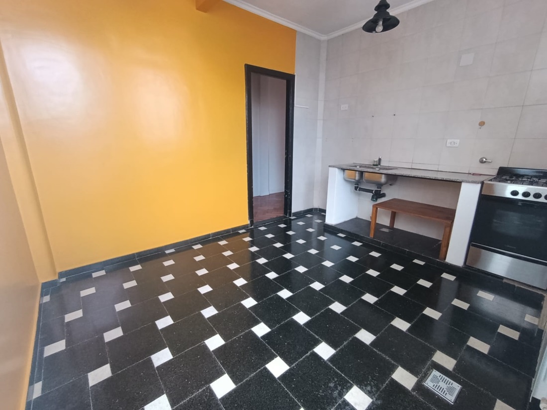 Departamento de 3 ambientes en Alquiler en Almagro