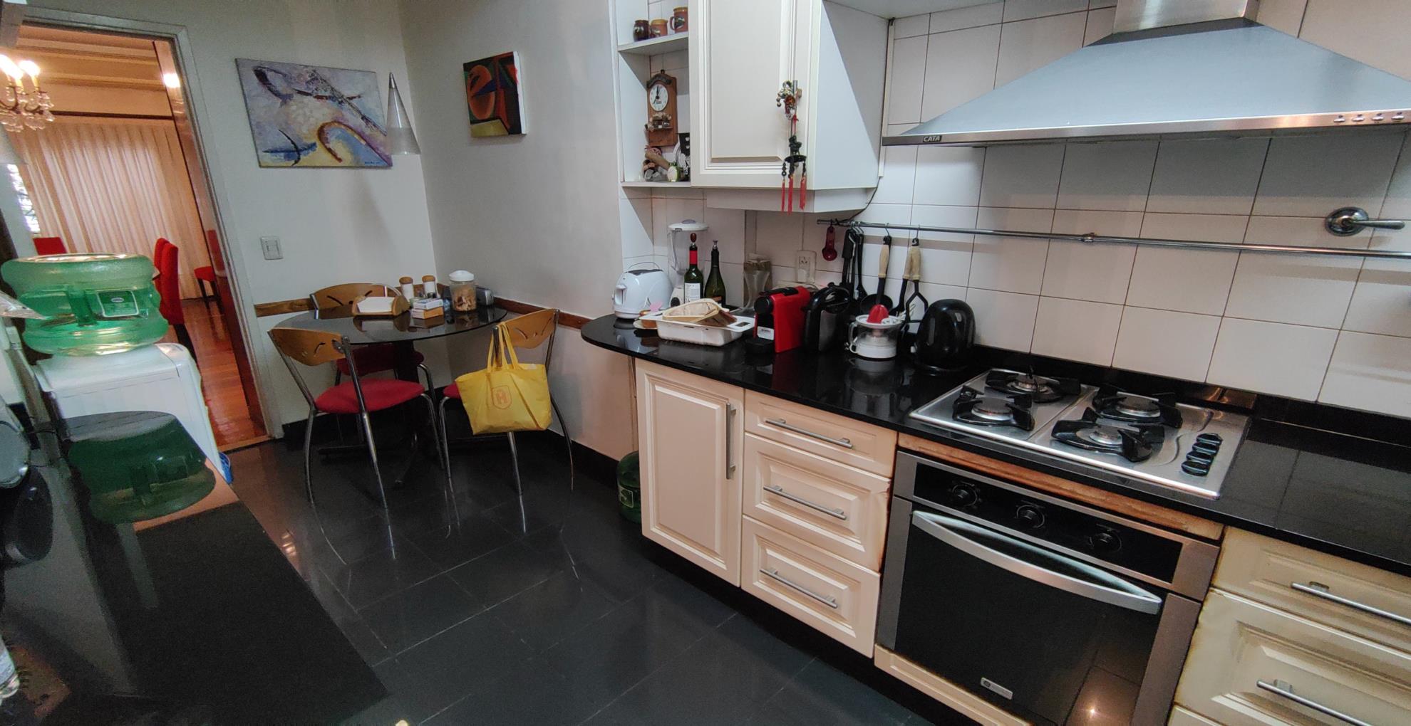 Departamento de 4 ambientes en Venta en Balvanera