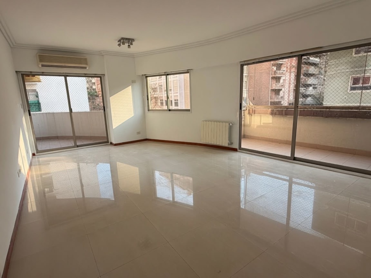 Departamento de 4 ambientes en Venta en Villa crespo