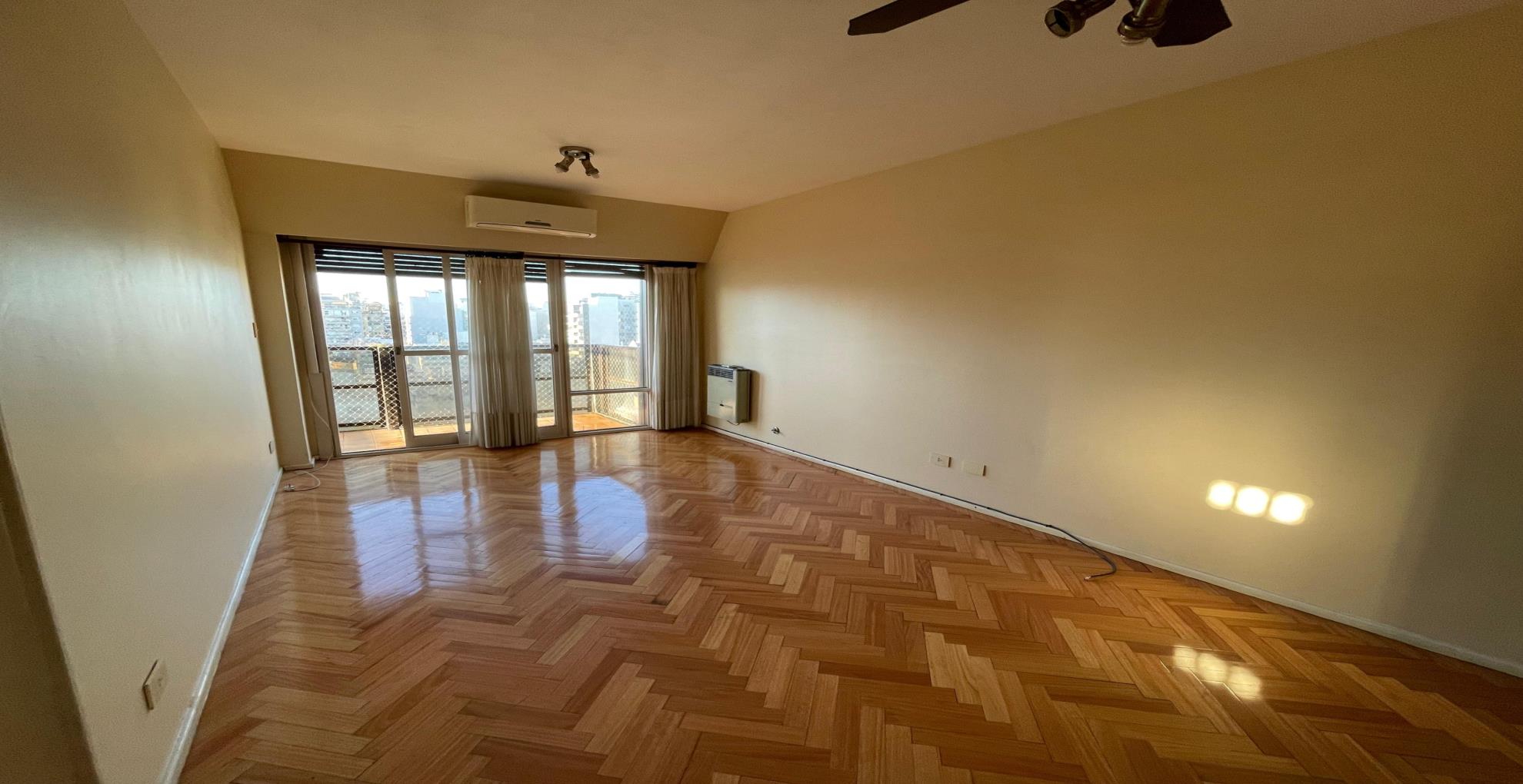 Departamento de 4 ambientes en Venta en Villa crespo