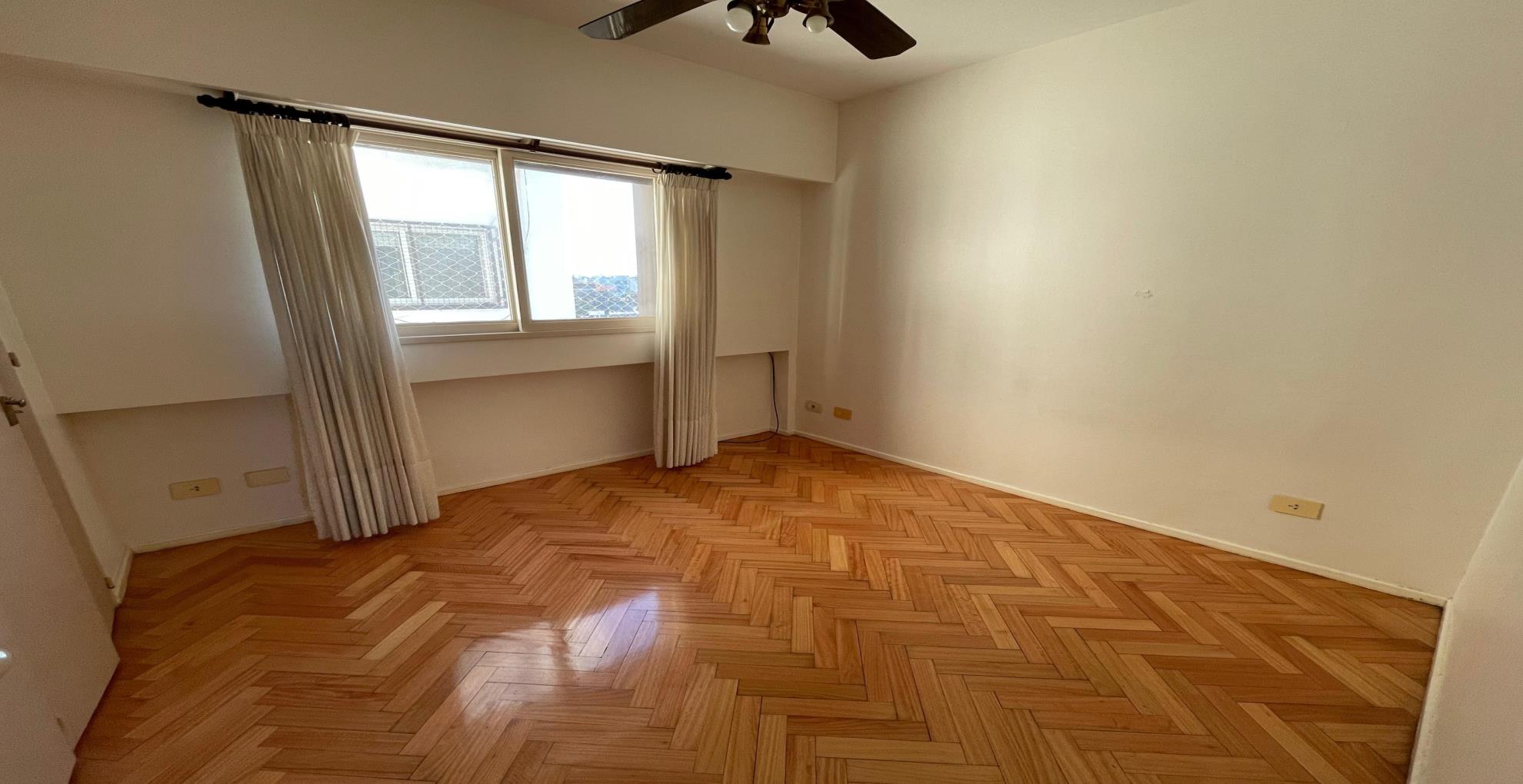 Departamento de 4 ambientes en Venta en Villa crespo