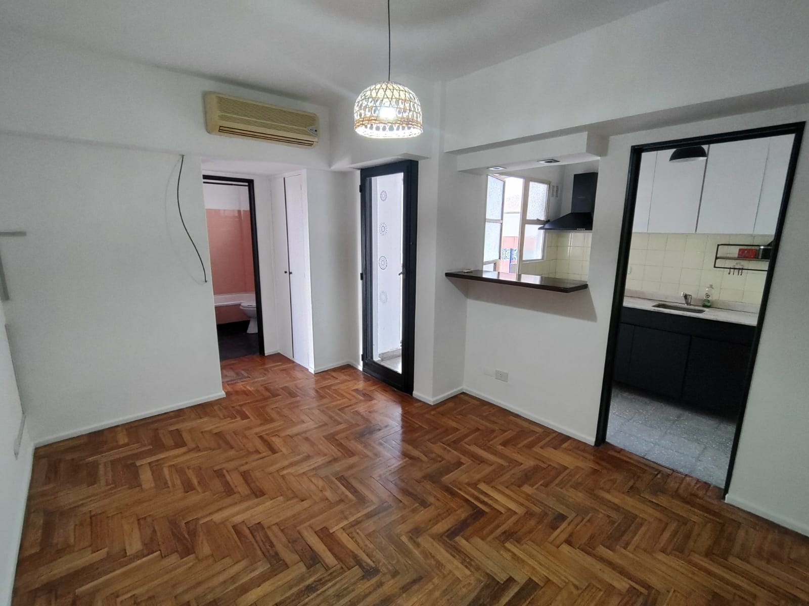 Departamento de 2 ambientes en  Alquiler en Almagro. LAMBARE al 1000. Imagen 1