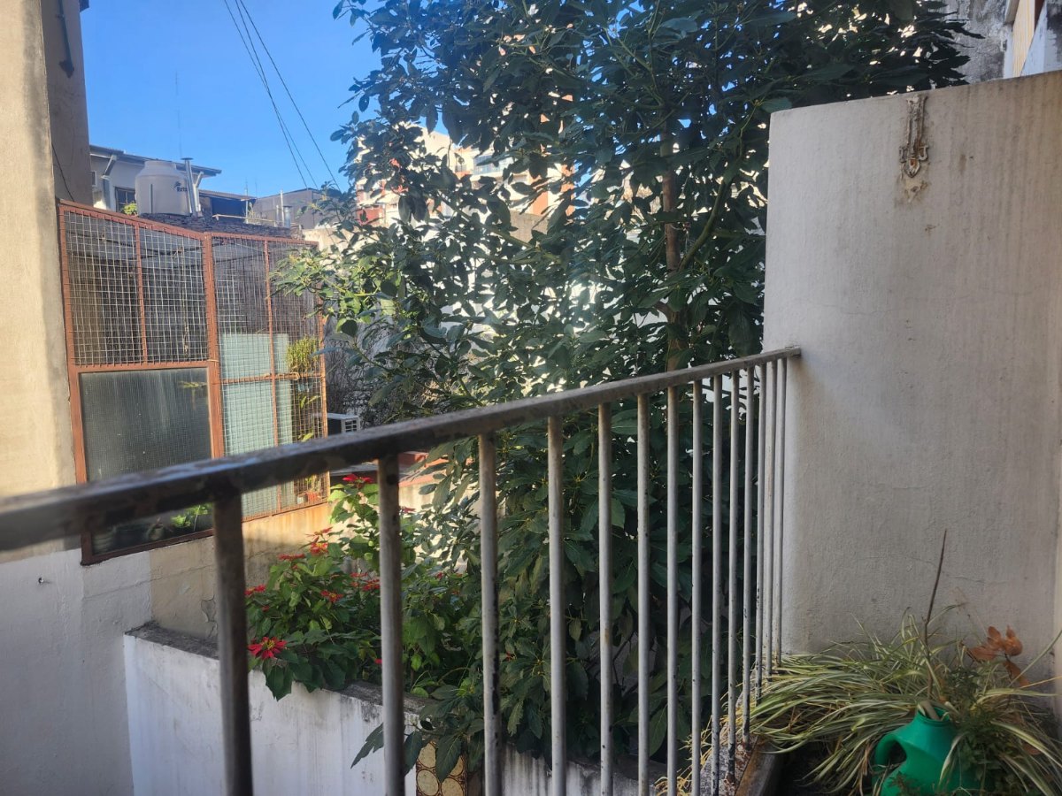 Departamento de 2 ambientes en  Venta en Caballito. CAMPICHUELO al 200. Imagen 1