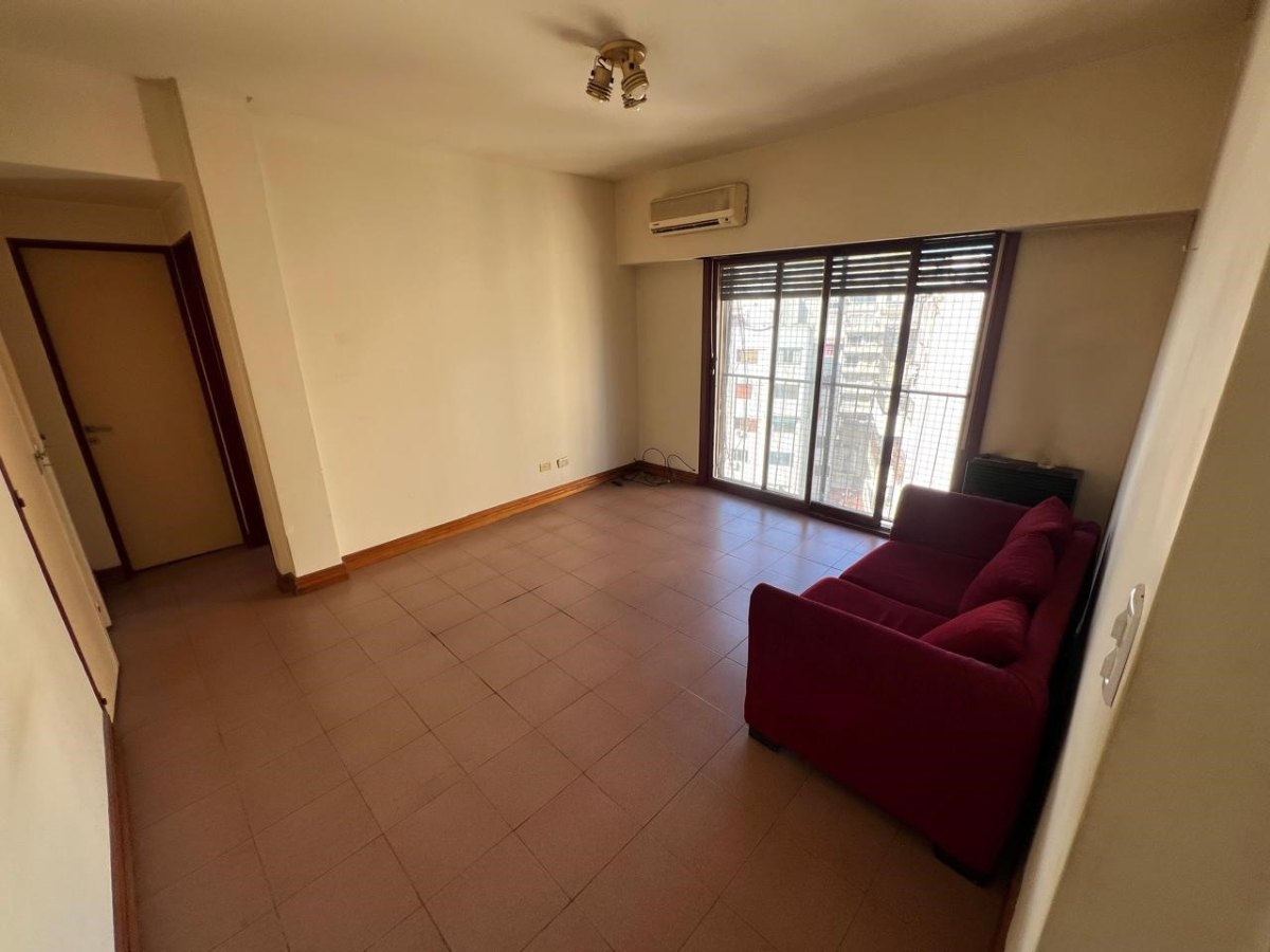 Departamento de 2 ambientes en  Venta en Almagro. LAVALLE al 3800. Imagen 1