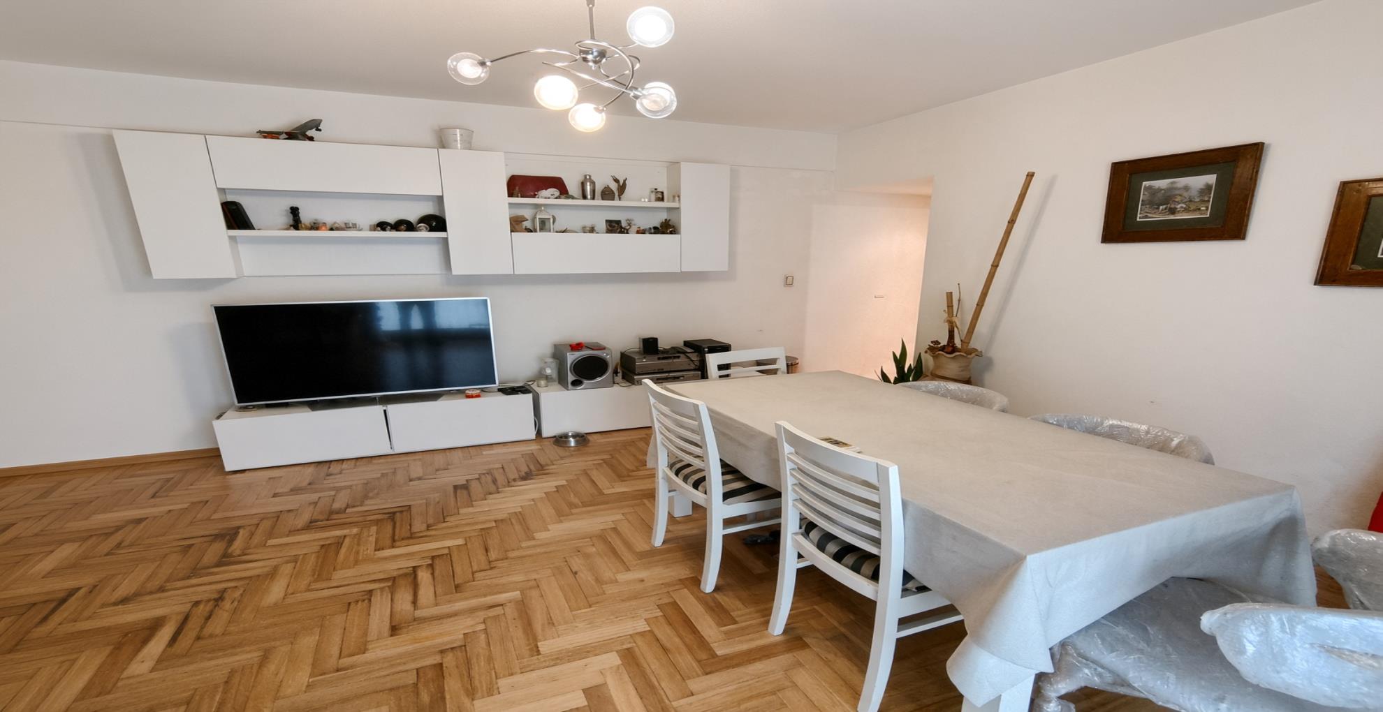 Departamento de 4 ambientes en  Venta en Caballito. GUAYAQUIL al 800. Imagen 1