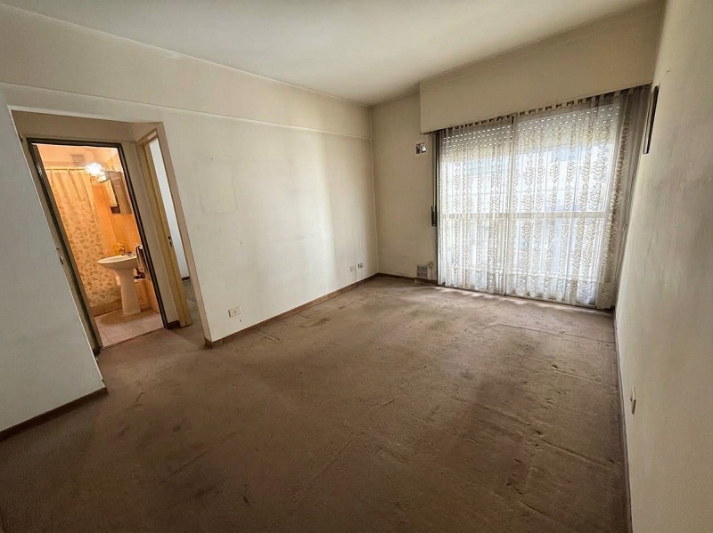 Departamento de 2 ambientes en  Venta en Balvanera. RIVADAVIA al 2900. Imagen 1