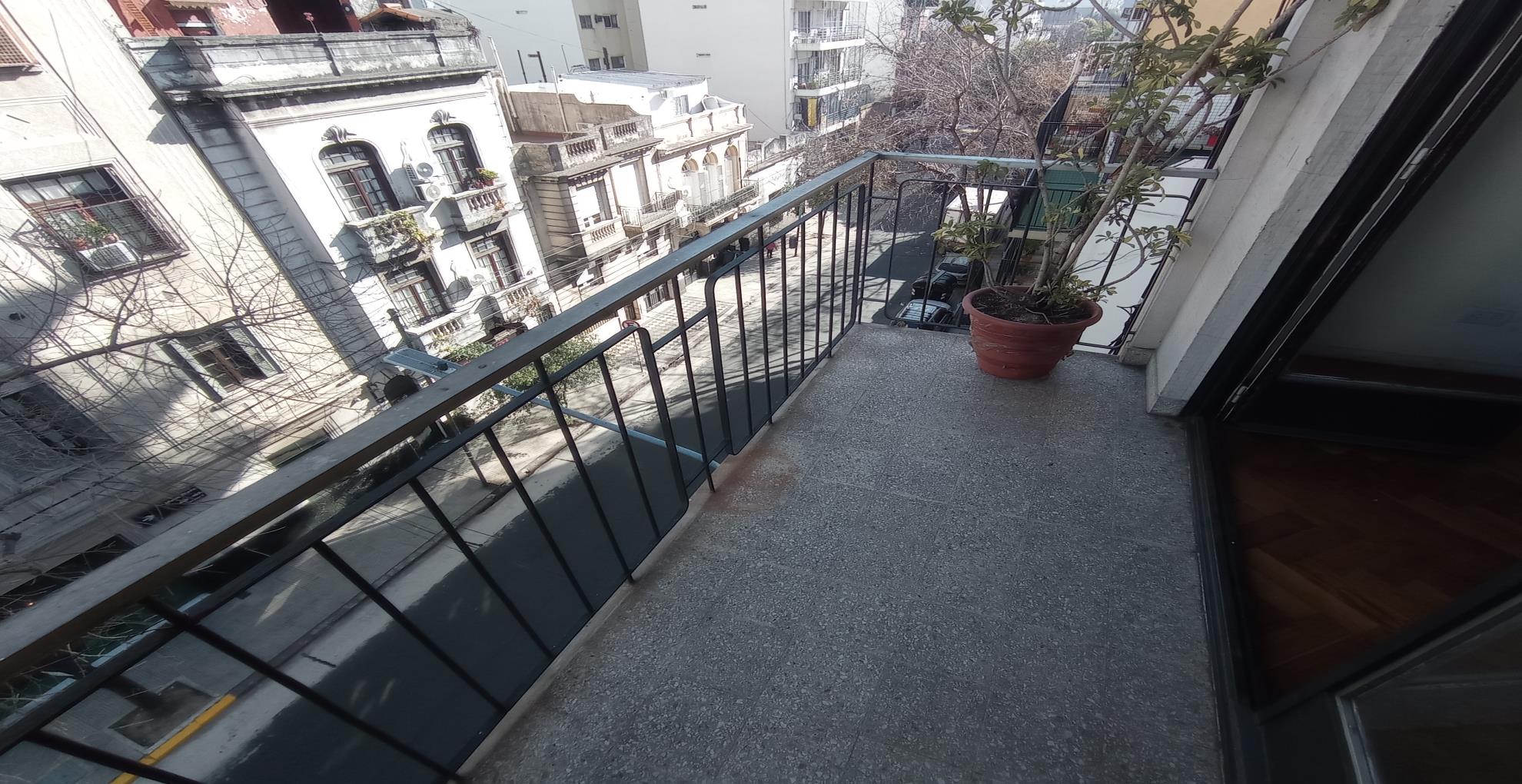 Departamento de 3 ambientes en  Venta en Villa Crespo. SARMIENTO al 3600. Imagen 1