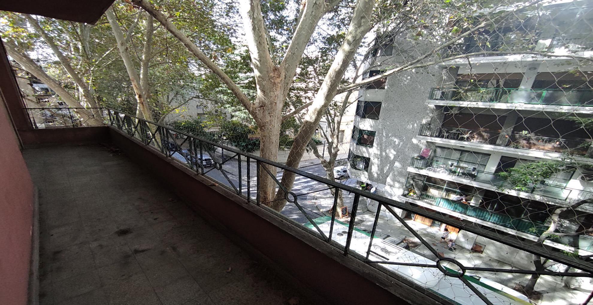 Depto.tipo casa de 4 ambientes en Venta en Caballito
