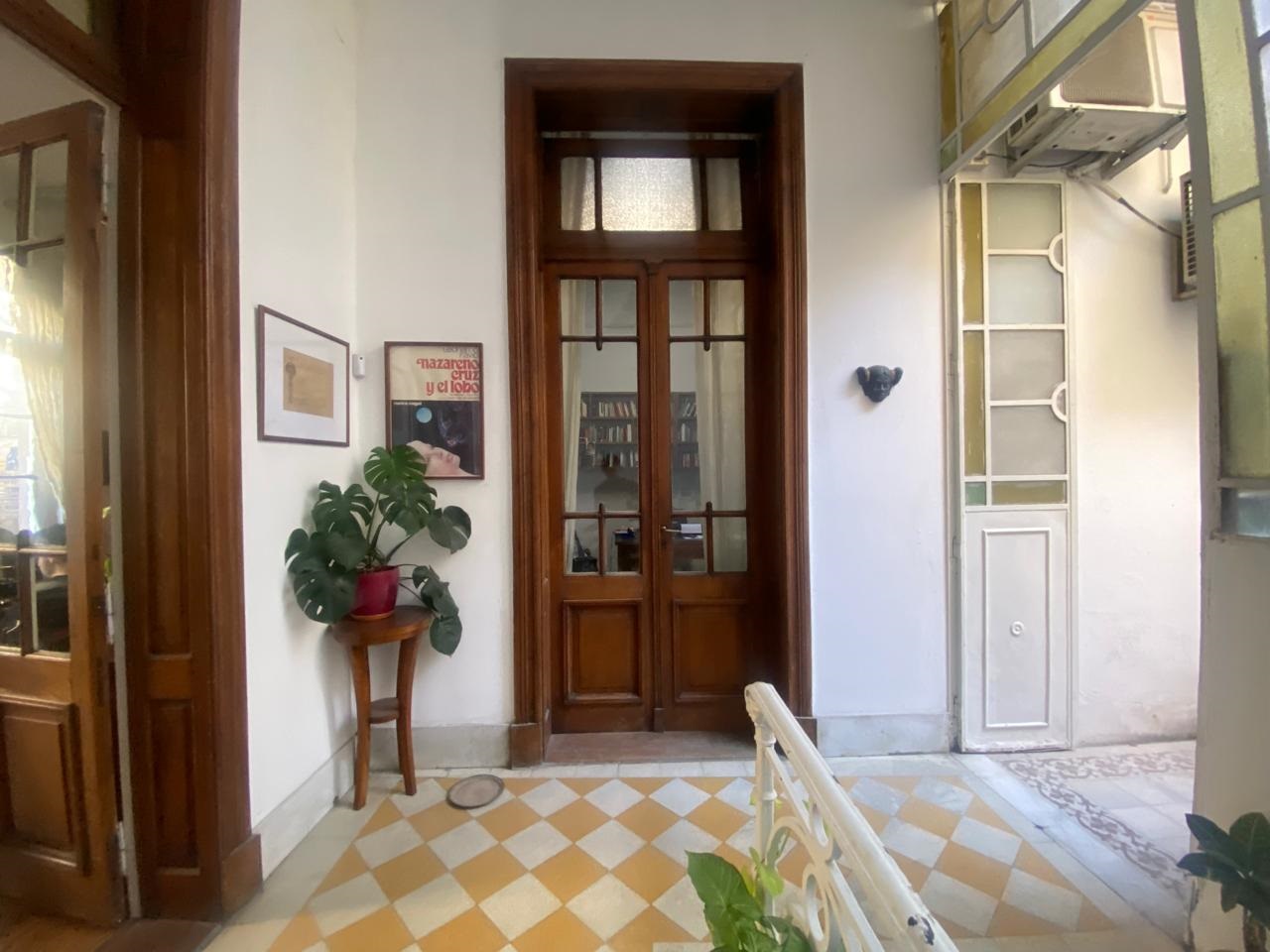 Depto.tipo casa de 4 ambientes en Venta en Parque centenario