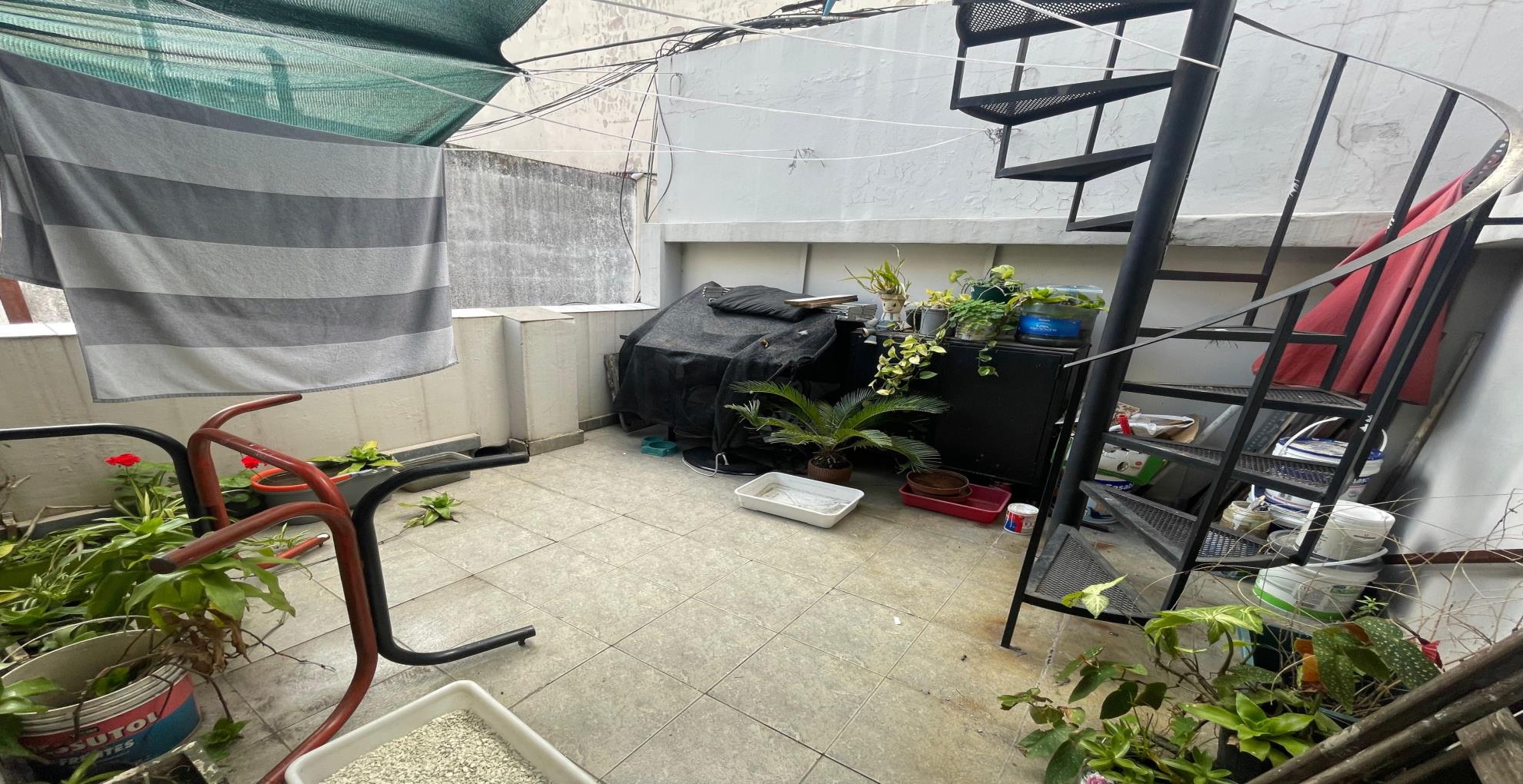 Depto.tipo casa de 5 ambientes en Venta en Caballito