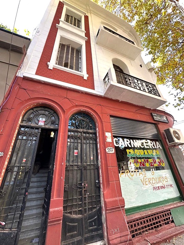 Depto.tipo casa de 4 ambientes en  Venta en Almagro. LAVALLE al 3500. Imagen 1