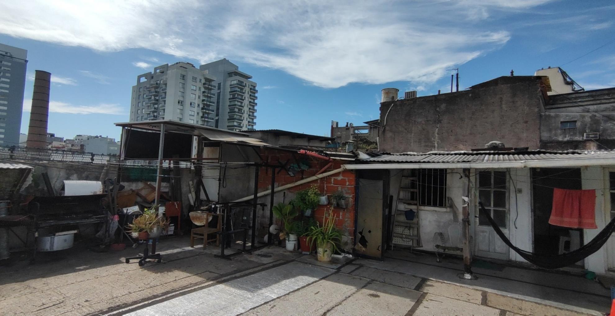 Depto.tipo casa de 6 ambientes en Venta en Almagro