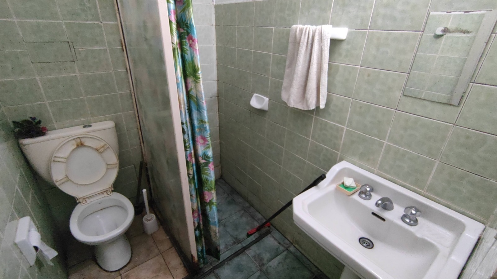 Depto.tipo casa de 6 ambientes en Venta en Almagro
