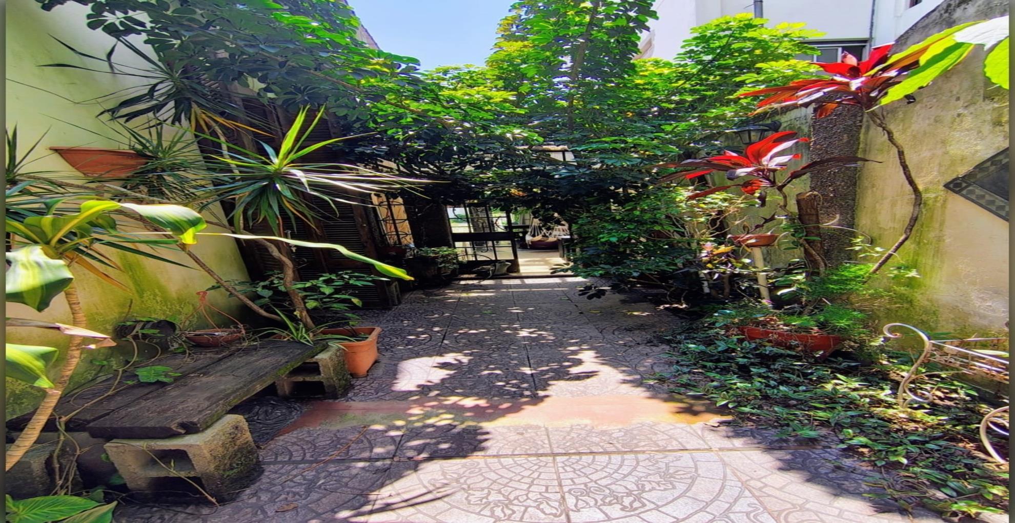 Depto.tipo casa de 8 ambientes en Venta en Caballito