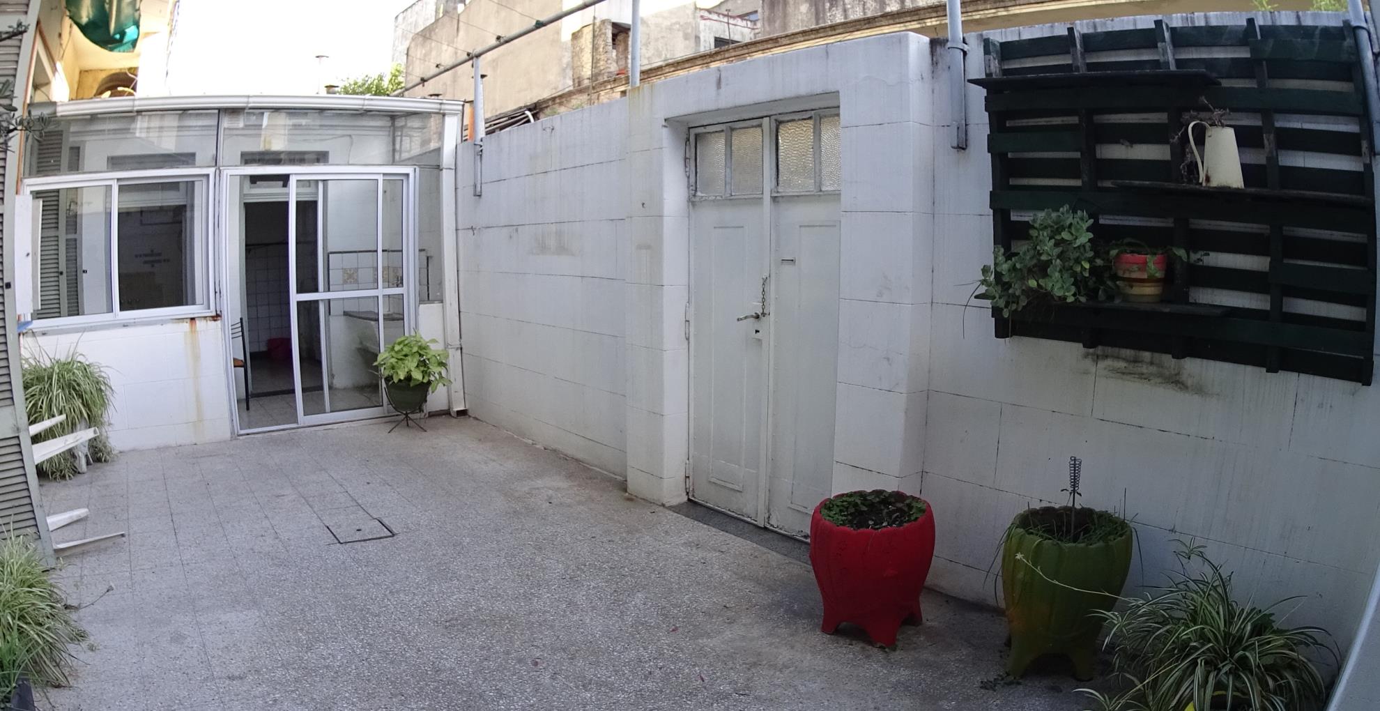 Depto.tipo casa de 3 ambientes en Venta en Balvanera