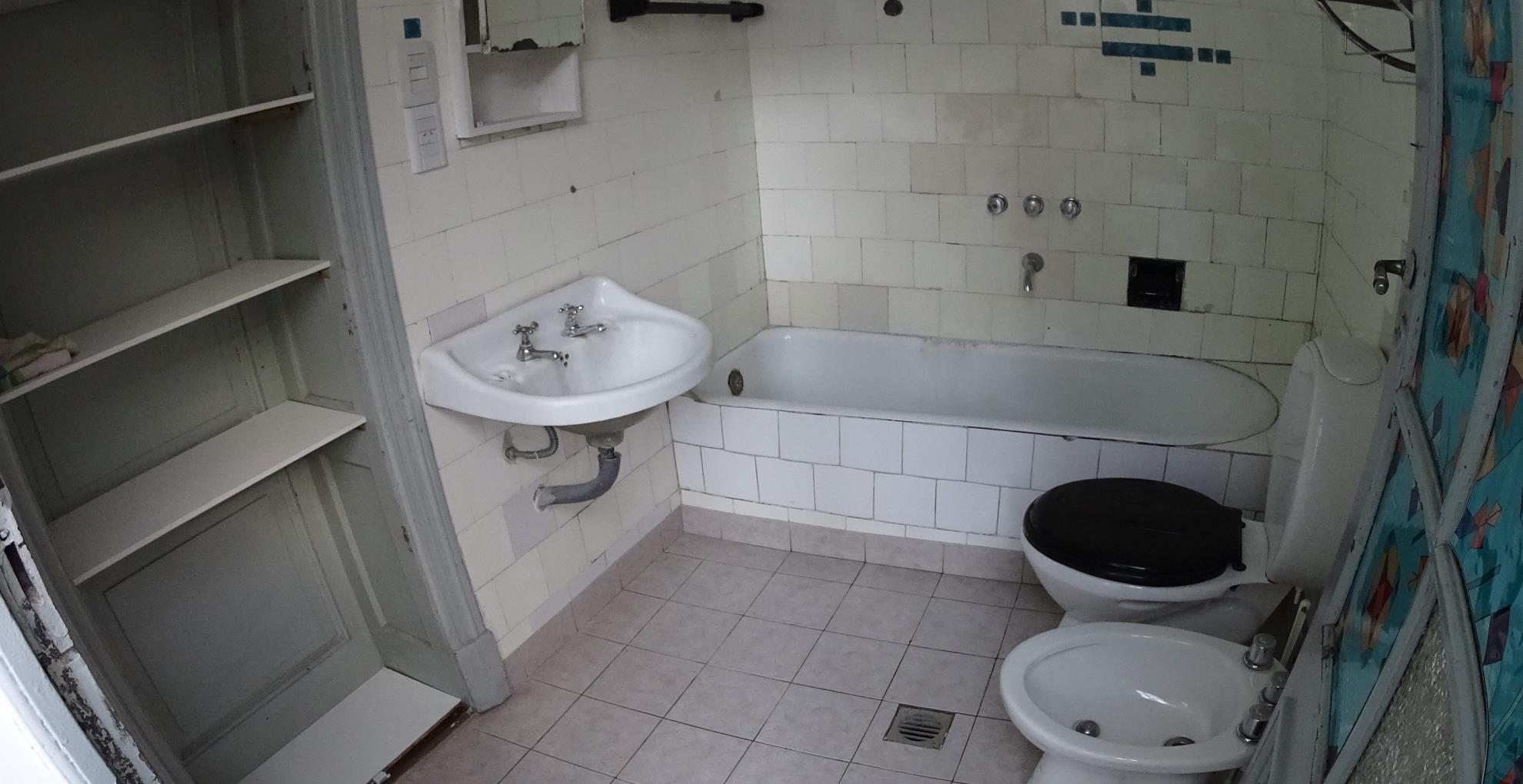 Depto.tipo casa de 3 ambientes en Venta en Balvanera