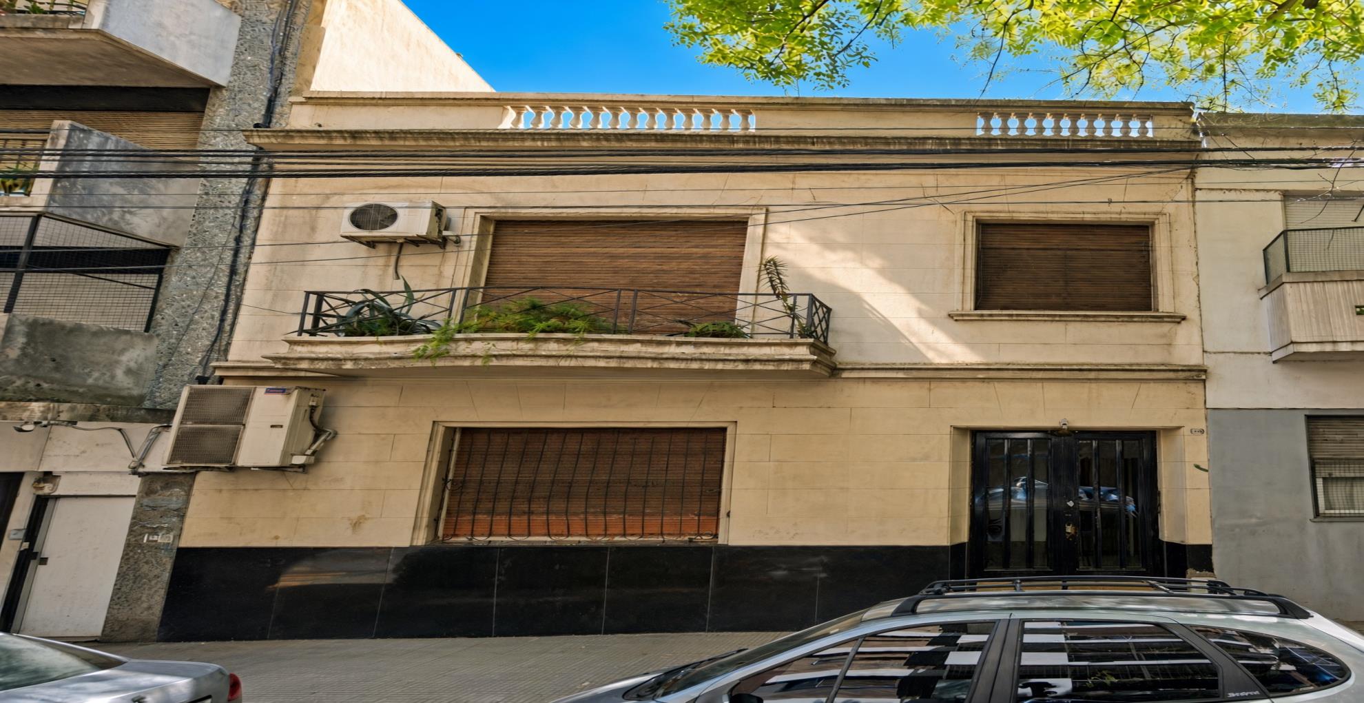 Depto.tipo casa de 3 ambientes en Venta en Almagro