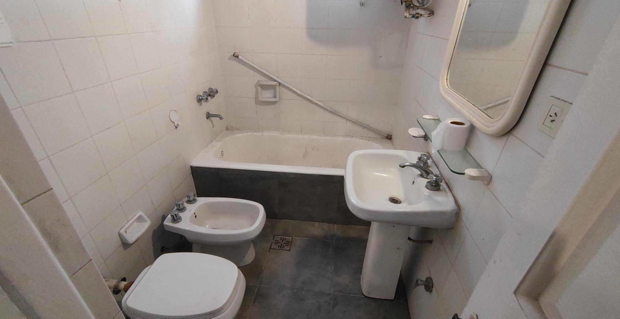 Depto.tipo casa de 3 ambientes en Venta en Caballito