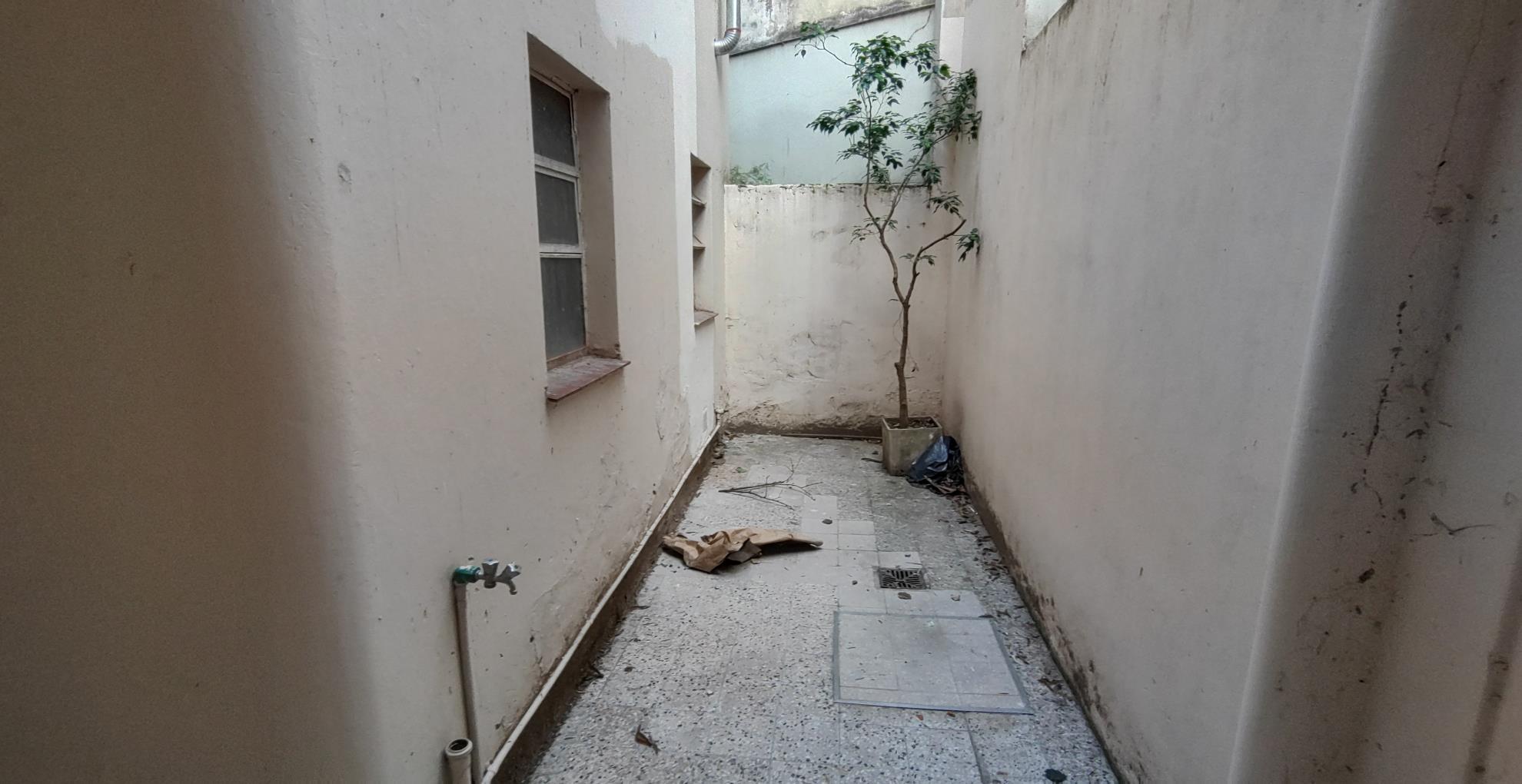 Depto.tipo casa de 3 ambientes en Venta en Caballito