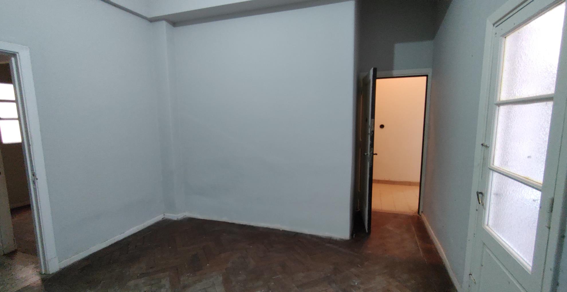 Depto.tipo casa de 2 ambientes en Venta en Caballito