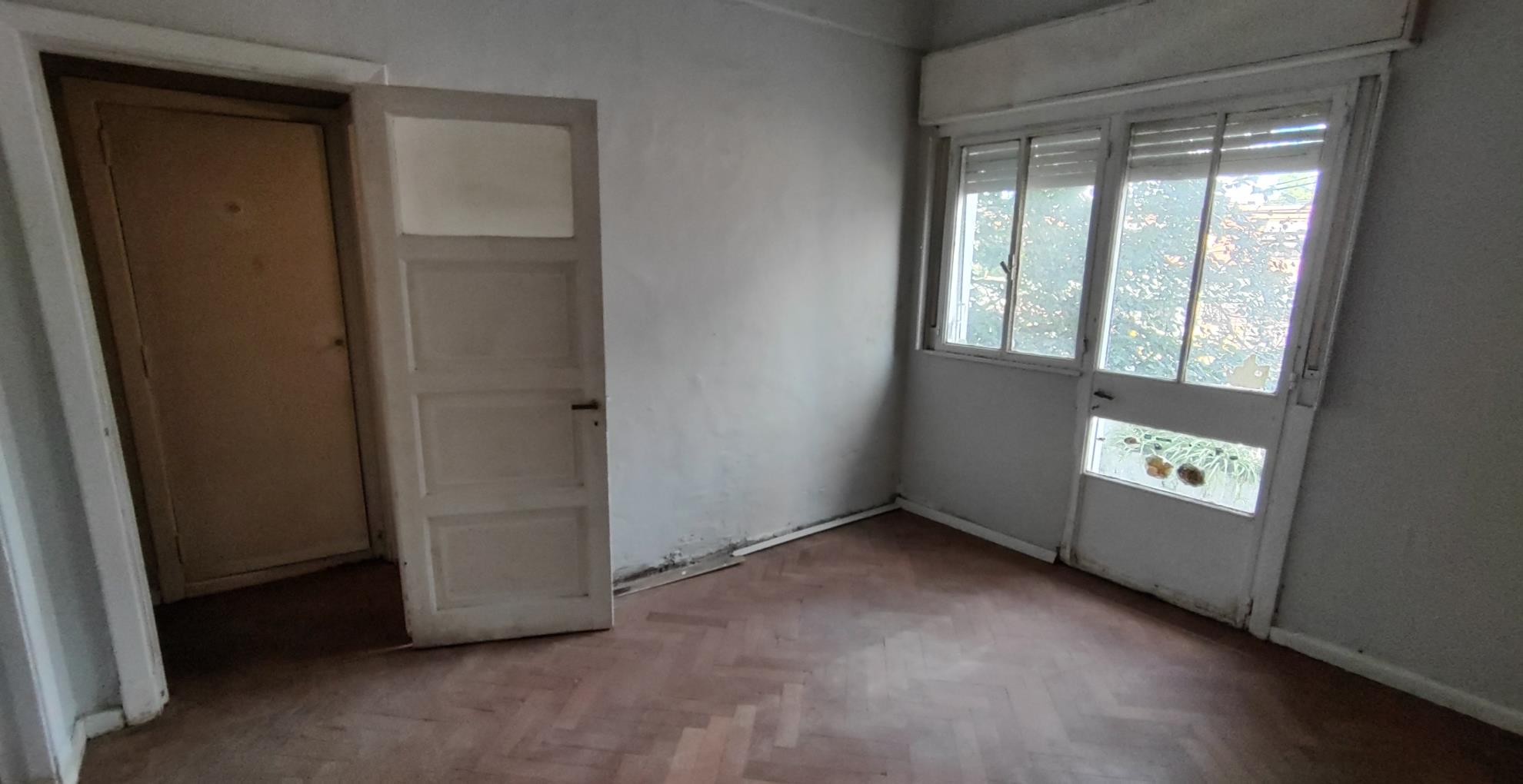 Depto.tipo casa de 3 ambientes en Venta en Caballito
