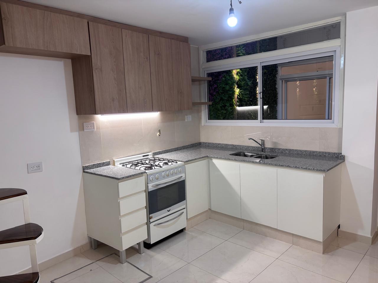 Depto.tipo casa de 4 ambientes en Alquiler en Palermo