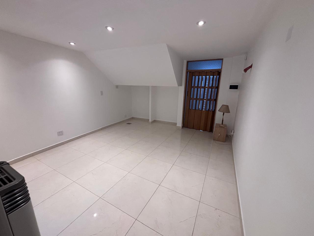 Depto.tipo casa de 4 ambientes en Alquiler en Palermo