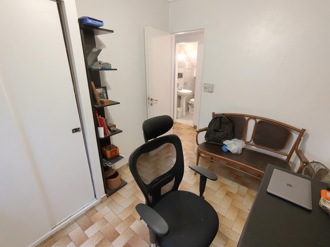 Depto.tipo casa de 4 ambientes en Venta en Caballito