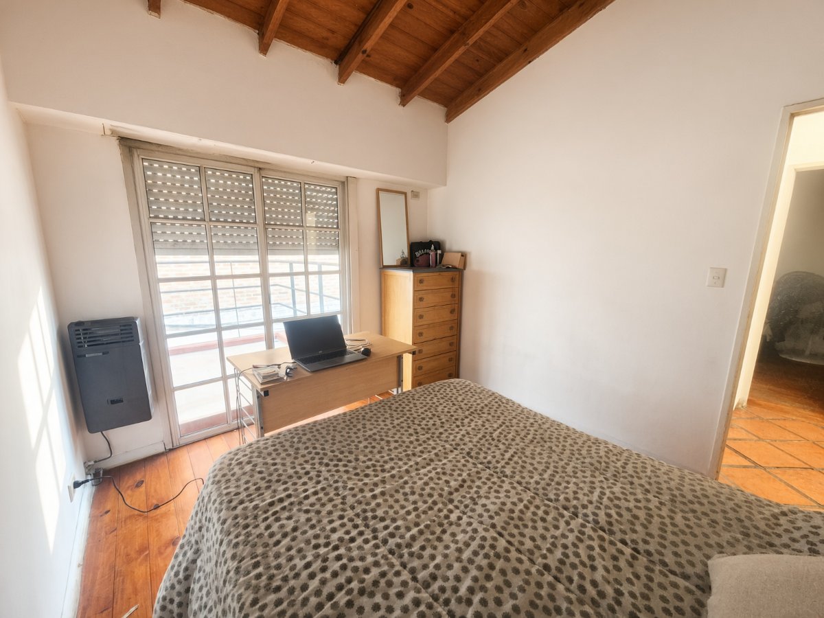Depto.tipo casa de 3 ambientes en Venta en Caballito