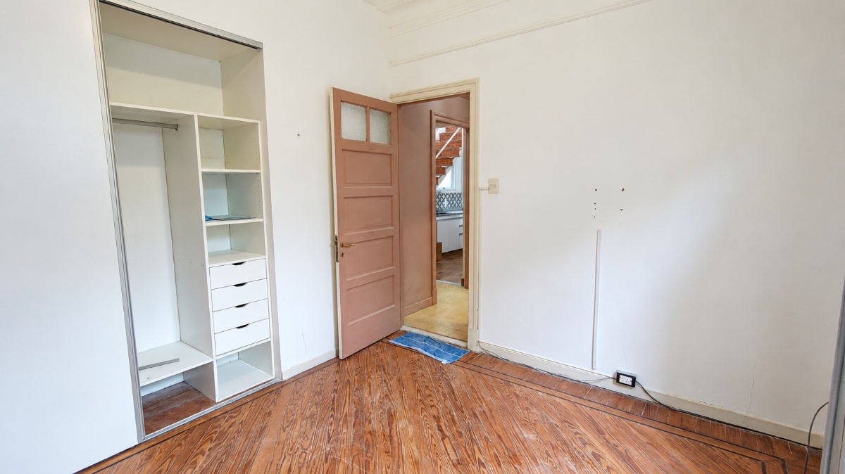 Depto.tipo casa de 4 ambientes en Venta en Almagro