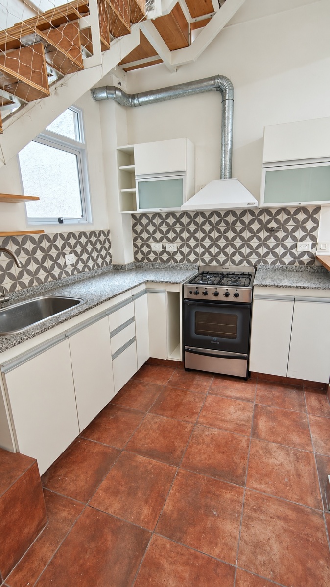 Depto.tipo casa de 4 ambientes en Venta en Almagro